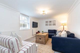 Beautiful 2-Bed 2 Bath Regency Flat with Parking - 8
