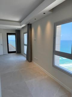 Penthouse Yacht - 4