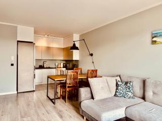 Baltic Inspiration - Guest Favorite, Best Location, 75 SQM, 2 King Bedrooms, Jacuzzi Bath, Parking, Super Host - 7