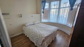 Park Road Guest House - Room To Rent On Park Road in Blackpool FY1 4ET - 2