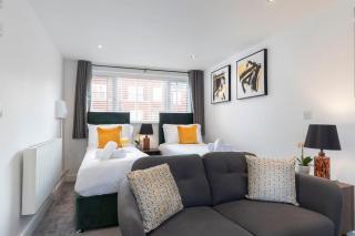 Private & Modern Studio Apartment Close to Town - 3