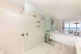 Sand en See 3, A Stylish Coastal Retreat with Table Mountain View - 1