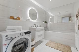 Eurovea Tower Apt 1 Danube View - 4