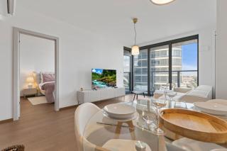 Eurovea Tower Apt 3 River View - Bratislava - 9