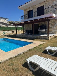 Charming Villa with Swimming Pool - Foça - 7