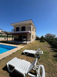Charming Villa with Swimming Pool - Foça - 3