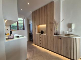 Stunning Seapoint Studio with epic Sunset views and Garage - 7