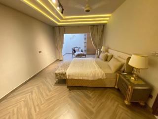 Luxury Guest House - 4
