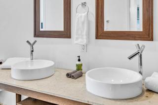 Icon Brickell Residences by Skyline Rentals - 2