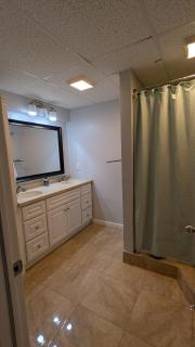 2 bedrooms with movie theater - 3
