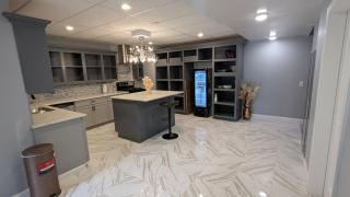 2 bedrooms with movie theater - 2