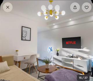 Serene 1 bedroom in riverside - Nairobi - 1