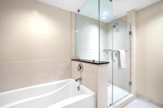 KBM Resorts Spacious 3-Bedroom Honua Kai Collection Multi Unit Listing Same Floor Ocean Views 2 Free Rental Cars HKH-51620 - 4