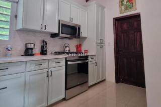 Condo with Pool - Sleeps 8 & bbq facilities - 7