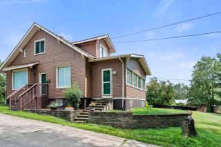 Cheerful 4BR Chalet with Seasonal Pool, Hot Tub - 0