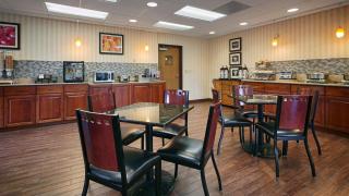 Best Western Plus Rama Inn & Suites - 7