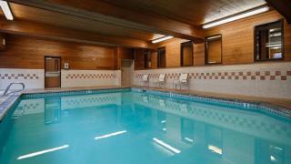 Best Western Plus Rama Inn & Suites - 8