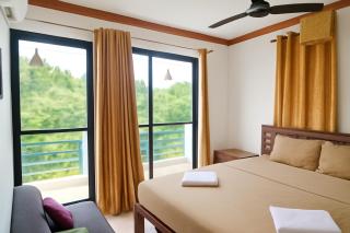 Apricot Homestays - 4