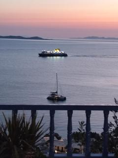 Mykonos Rooms - 9