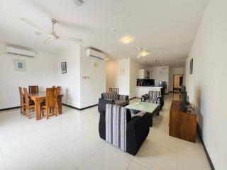SKYLINE SUITE Luxury Penthouse at The Highness Rajagiriya - Rajagiriya - 0