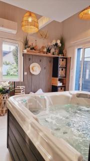 Sweety Loft Suites romantique avec jacuzzi - 2