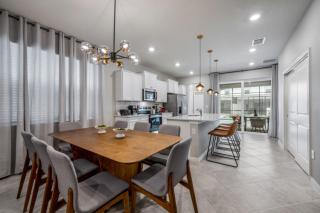 Beautiful 5Br Windor Cay Near Parks - 7