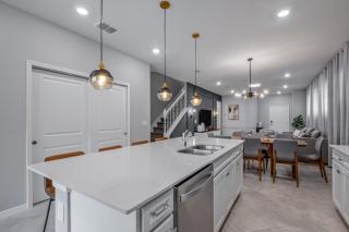 Beautiful 5Br Windor Cay Near Parks - 2