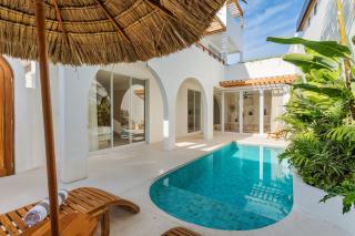 Villa Valli 4, Luxury Mediterranean Villa Bingin - 1