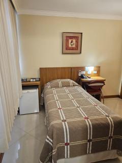 Barbur Center Hotel - 8