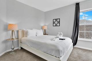 5BR Kissimmee Home Pool and Game Room Fun - 4