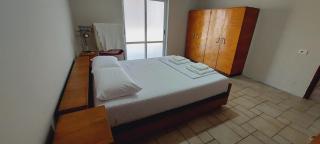 Dinamo Bed&Breakfast - Elbasan - 4