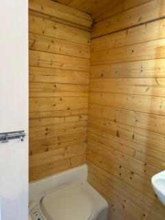 Log cabin in suffolk - 4