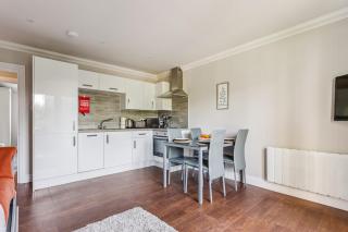 Ground Floor Apt, Parking, Close to Windsor Castle - Windsor - 6