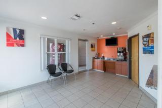 Motel 6 Hutchins, TX - 3