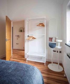 Spacious Apt in Belfast city 5mins to Titanic & SSE Arena - 9