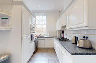 Spacious 3BDR-Steps To Kings Cross Tube - 9