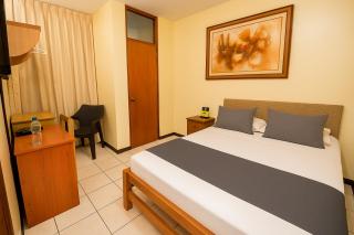 Hotel La Coruña - 1