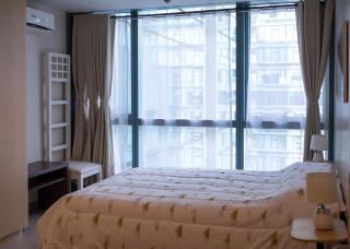 One Uptown Residence Studio Apartment - 1