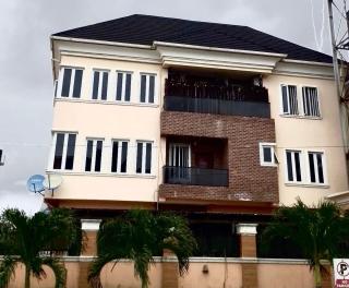 Panther Luxe Lounge & Hotel - 5