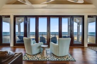 K1200 Good Karma Retreat - Luxury, OCEANFRONT, Pool, Theater Room, Pets OK! - 8