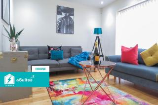 Tudors eSuites Four Bedroom House - 8