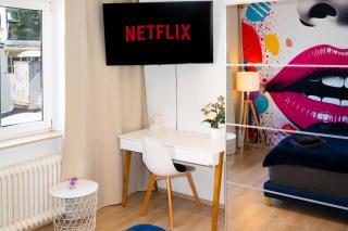 NEW! Modernes 2 Zimmer Apartment, Zentral, 6Pers - 2