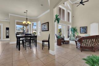 Paradise Villa 5Br - 1