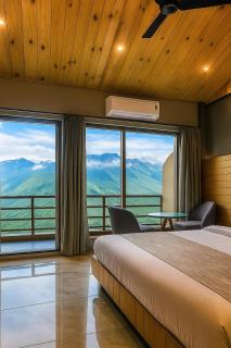 The Edge Retreat A Premium Property - 0