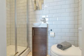 Group Stay Paradise 7 Bedrooms, All with En-Suites - Canterbury - 1