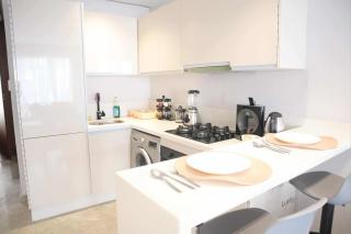 Cozy & Bright Studio - 4