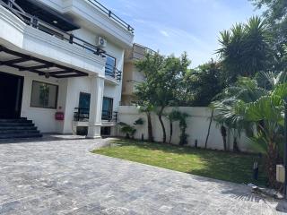 Hyatt Residency - 5