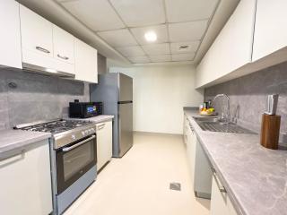 Designer Duplex with Stunning Views Pacific Residence - Ra’s al-Chaima - 5