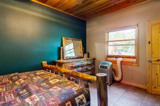 Gateway Lodge - 2