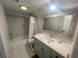 758 Spinnaker Beach House - 8